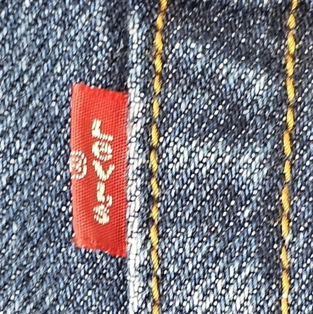 Vintage Levi's 505 Blue Jeans Denim‎ 38x34 Dark Wash Timeless